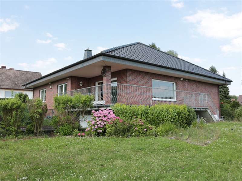 VERMIETET - Schöner Bungalow mit Einbauküche, Sauna und Garage am Wiehengebirge in Bad Oeynhausen Dehme