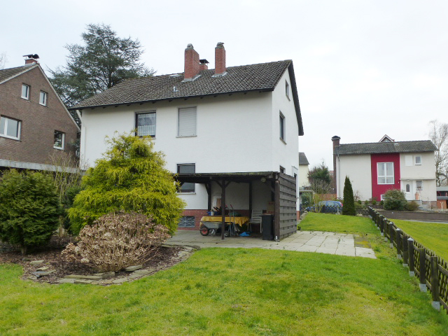 VERKAUFT - Renov.-bedürftiges 1-2 Fam.-Haus mit Vollkeller und Garage